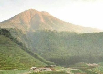 Misteri Gunung Kawi dan Jejak Peradaban Suci Kerajaan Kediri dalam Mitos Pesugihan