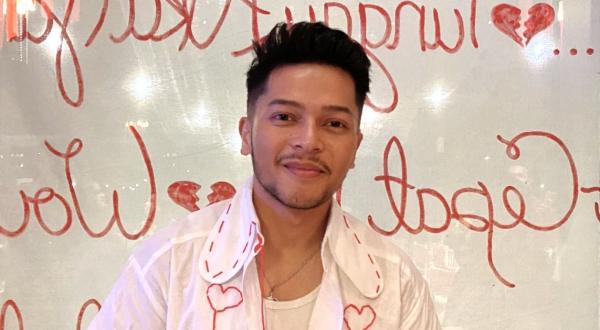 Rilis Mini Album EP Bachelor of Romance Perpisahan Sementara Kuliah di New York