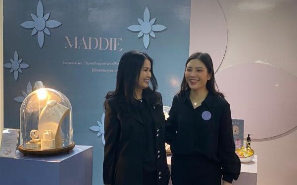 Koleksi Kedua Rilis Angela Tanoesoedibjo Hadirkan Keindahan Batik Kawung dan Truntum