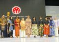 Gaya Kahiyang Ayu di IFW 2025 dengan Tenun Kimono Samosir yang Anggun