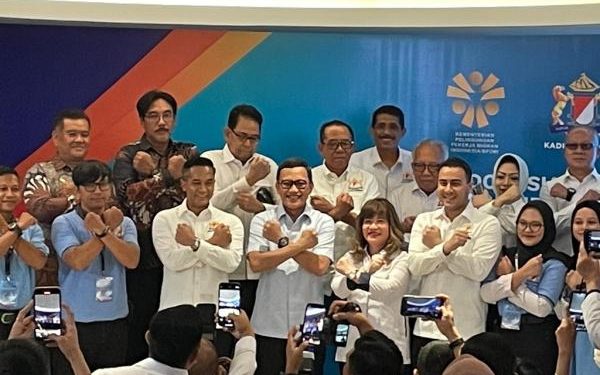 Kementerian P2MI dan Kadin Kirim 5.000 Pekerja Migran ke 8 Negara Tujuan