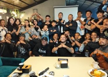 Nobar Seru Episode Perdana Sinetron Preman Pensiun X di Bandung