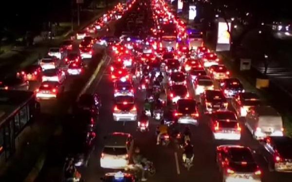 Keterangan Polisi Mengenai Kemacetan Parah Dekat PRJ Kemayoran