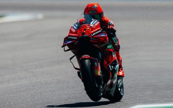 Hasil Latihan Bebas 1 MotoGP Aragon 2025 Marquez Dominan Bagnaia Ngecewakan
