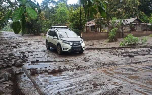 Fakta Menarik Banjir Lahar Dingin Lewotobi Laki-Laki yang Menutup Jalan Trans Flores