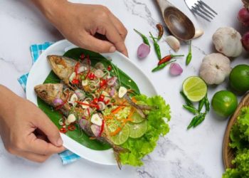 Keseringan Makan Ikan Penyebab Cacingan? Simak Faktanya