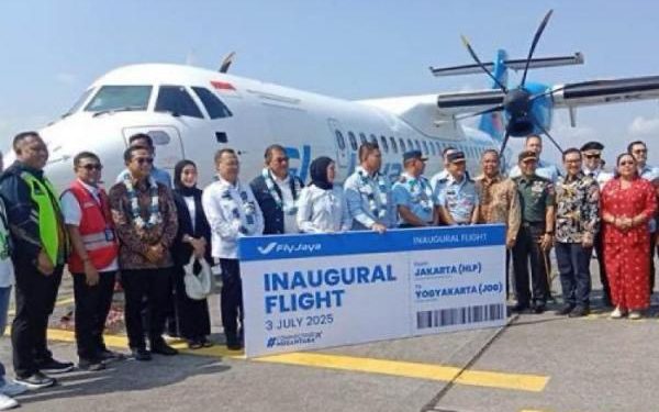 Maskapai Baru RI Buka Rute Halim-Adisutjipto Menggunakan Pesawat ATR 72