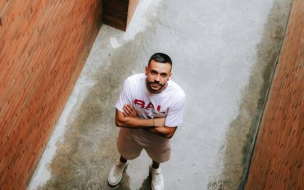 Gelandang Pengalaman Eropa untuk Tim Sepak Bola