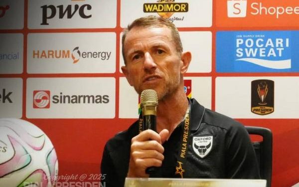 Pelatih Oxford United Kagum dengan Suasana SUGBK