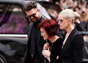 Pemakaman Ozzy Osbourne Dipenuhi Air Mata yang Mengharukan