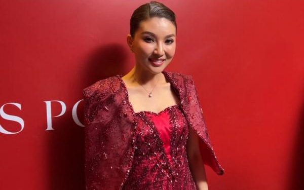 Sarwendah Tamu VIP Gala 2025, Menang Best Dress dengan Gaun Merah Elegan