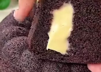 Bolu Ketan Hitam Isi Keju Lumer yang Viral, Lihat Cara Membuatnya