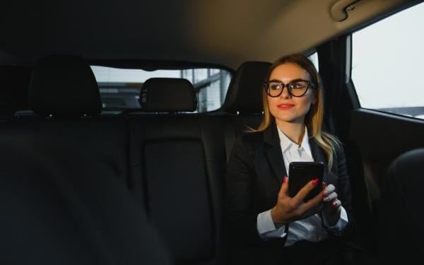 Strategi Pengelolaan Anggaran Perjalanan Bisnis dengan Rental Mobil