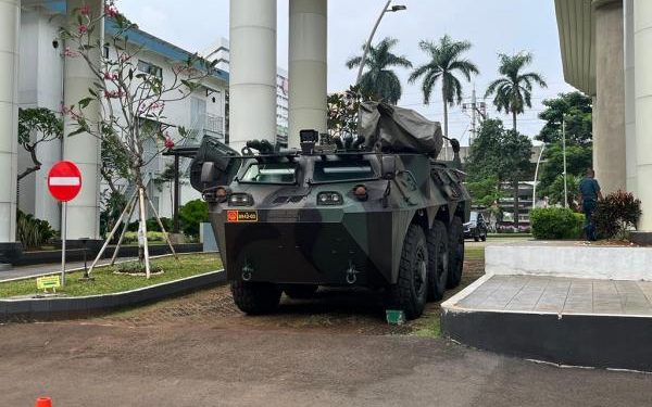 Panser Anoa Dikerahkan di Kejagung, TNI Lakukan Pengamanan Rutin