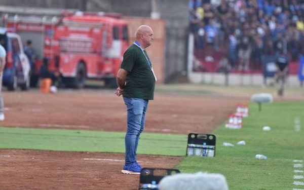Laga Persib Dibatalkan, Bojan Hodak Ungkap Perasaannya di Tengah Darurat Nasional