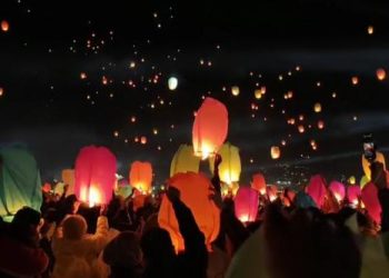 Festival Budaya Dieng 2025 Dipenuhi Ribuan Lampion Indah, Lihat Potret Menariknya!