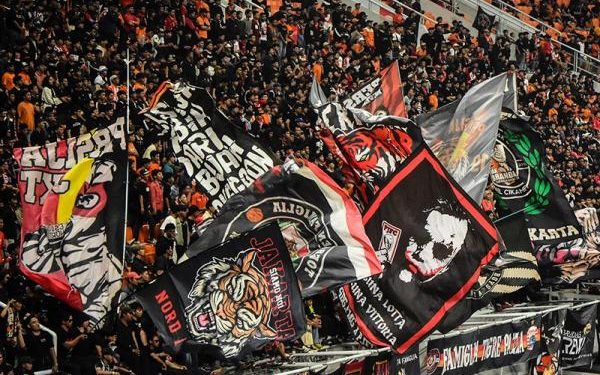 Alasan FIFA Menolak Regulasi Suporter Tandang Super League Terbongkar