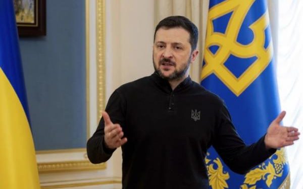 Jelang Pertemuan Trump dan Putin, Zelensky Tegaskan Tak Akan Serahkan Wilayah Ukraina