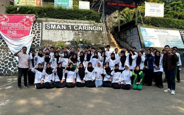 Keseruan Roadshow CSR Edukatif di SMAN 1 Caringin oleh MNC Tourism dan MNC Peduli