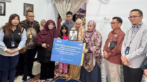 Santunan JKK untuk Keluarga Korban Unjuk Rasa di Makassar