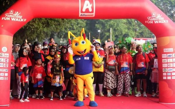 Keseruan Family Day Fun Walk 2025, Jalan Sehat dan Pilah Sampah Bersama Keluarga
