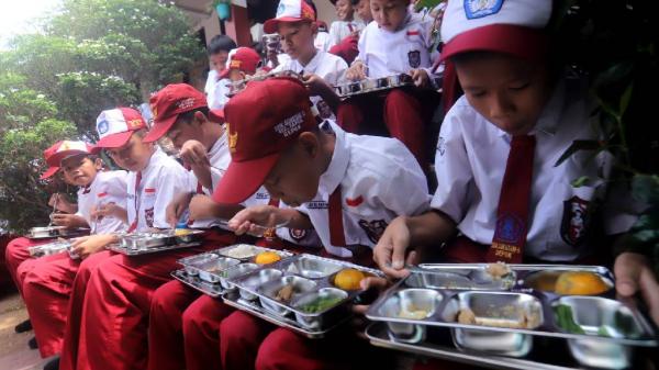 63,9 Persen Responden Mengatakan Puas dengan Program MBG