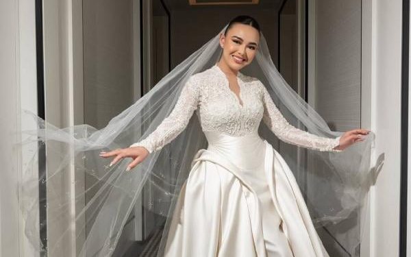 Amanda Manopo Menikah dengan Gaun Hian Tjen dan Makeup dari Bennu Sorumba