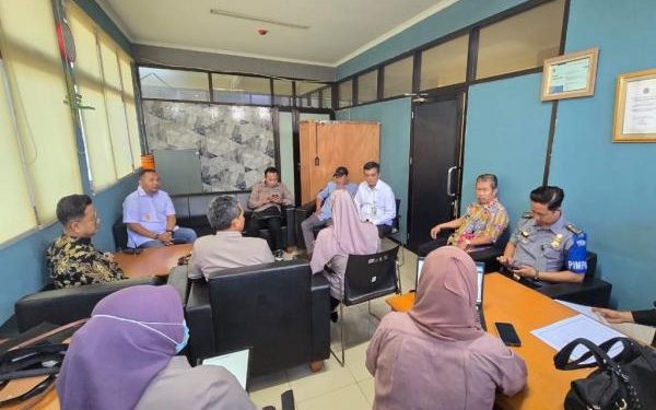 Imigrasi Soetta dan Ombudsman Edukasi Masyarakat Cegah TPPO di Dua Desa Binaan