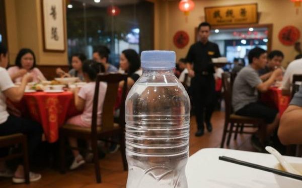 Kronologi Lengkap Pelanggan Minum Cairan Pembersih, Restoran Minta Maaf