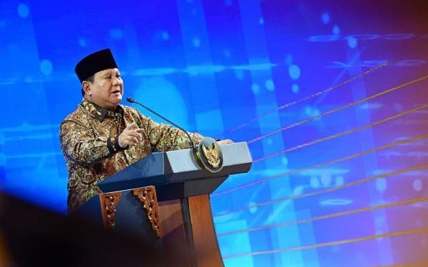 Prabowo Arahkan Tim Respons Cepat Bencana Sumatera Mari Bantu Saudara Kita