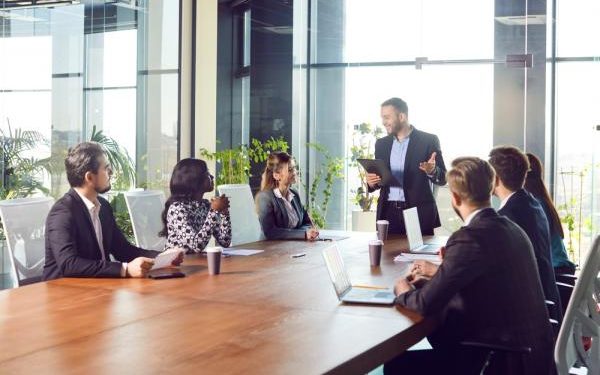 Strategi Efektif Menguatkan Hubungan Internal dalam Perusahaan