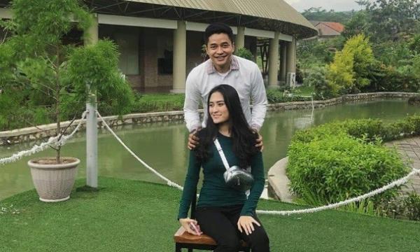 Adly Fairuz dan Angbeen Rishi Resmi Bercerai