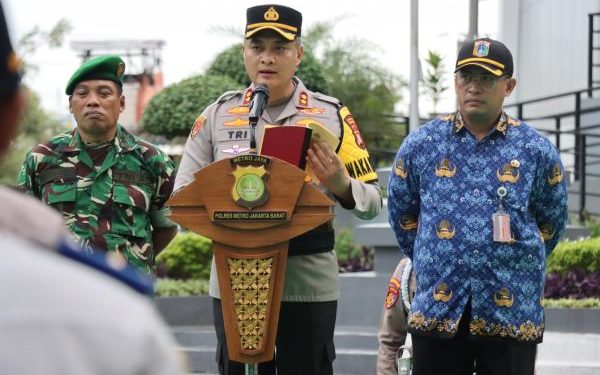 Jelang Nataru, Polres Jakarta Barat Sediakan 475 Personel Siaga