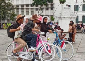 Libur Panjang Isra Miraj 2026, Ribuan Wisatawan Serbu Kota Tua Jakarta