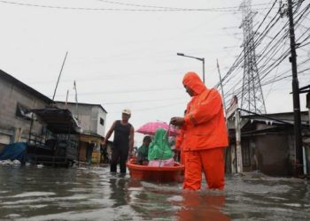 Warga Pesisir Jakarta Waspada Banjir Rob Berpotensi Hingga 7 Januari
