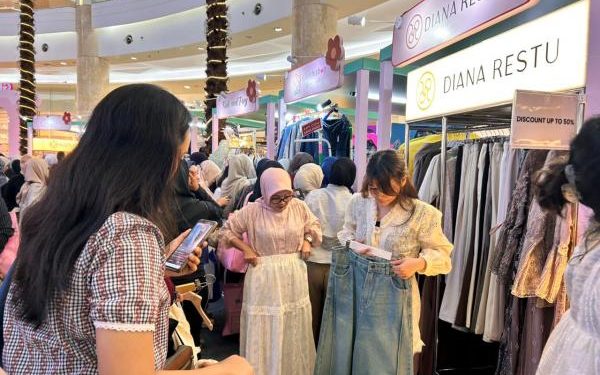 Warna Pastel dan Kain Katun Bolong