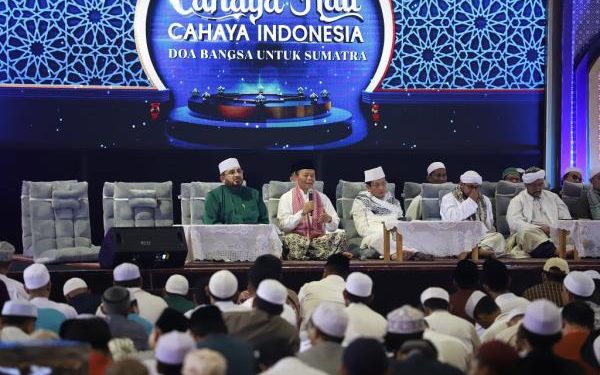 Wakil Ketua MPR Hidayat Nur Wahid Hadiri Cahaya Hati Indonesia dan Doakan Sumatra