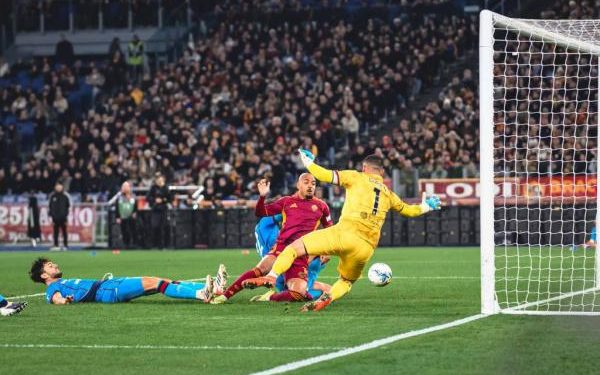 AS Roma Kalahkan Cagliari, Donyell Malen Raih Dua Gol